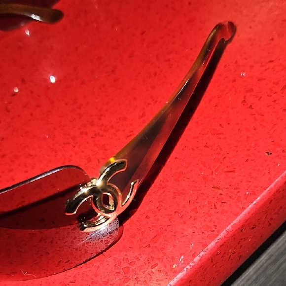 Chanel Brown Sunglasses - Picture 5 of 5